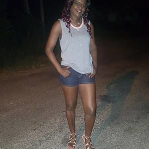 Meet your Posher, Latoya latty